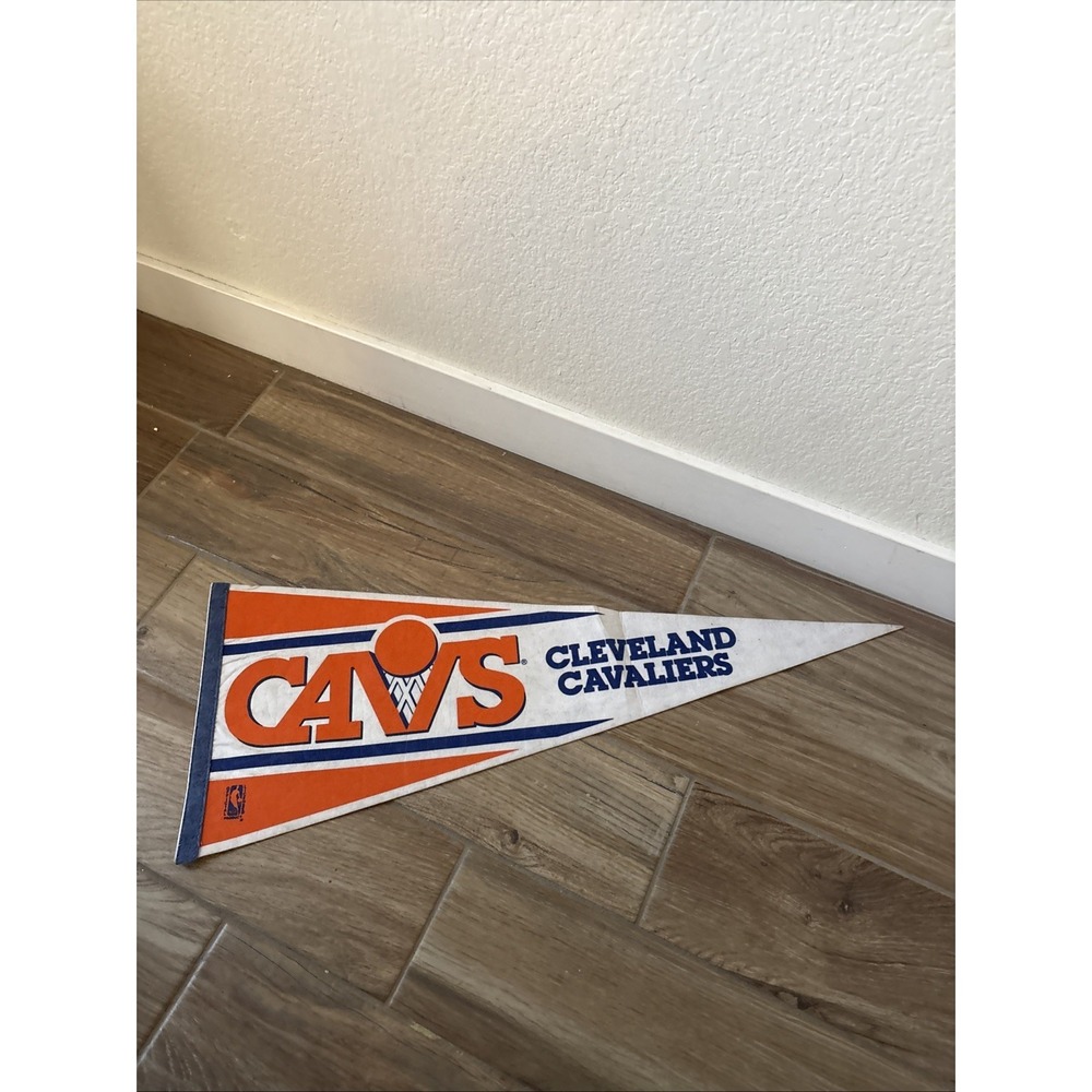 Classic Cavs Pennant Official Licensed‎ NBA Product